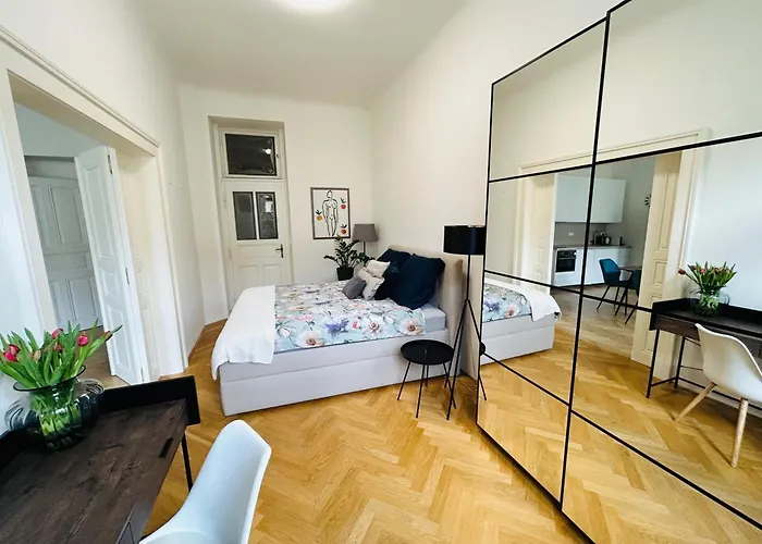 Apartment River Site Janackovo Nabrezi 27 *
